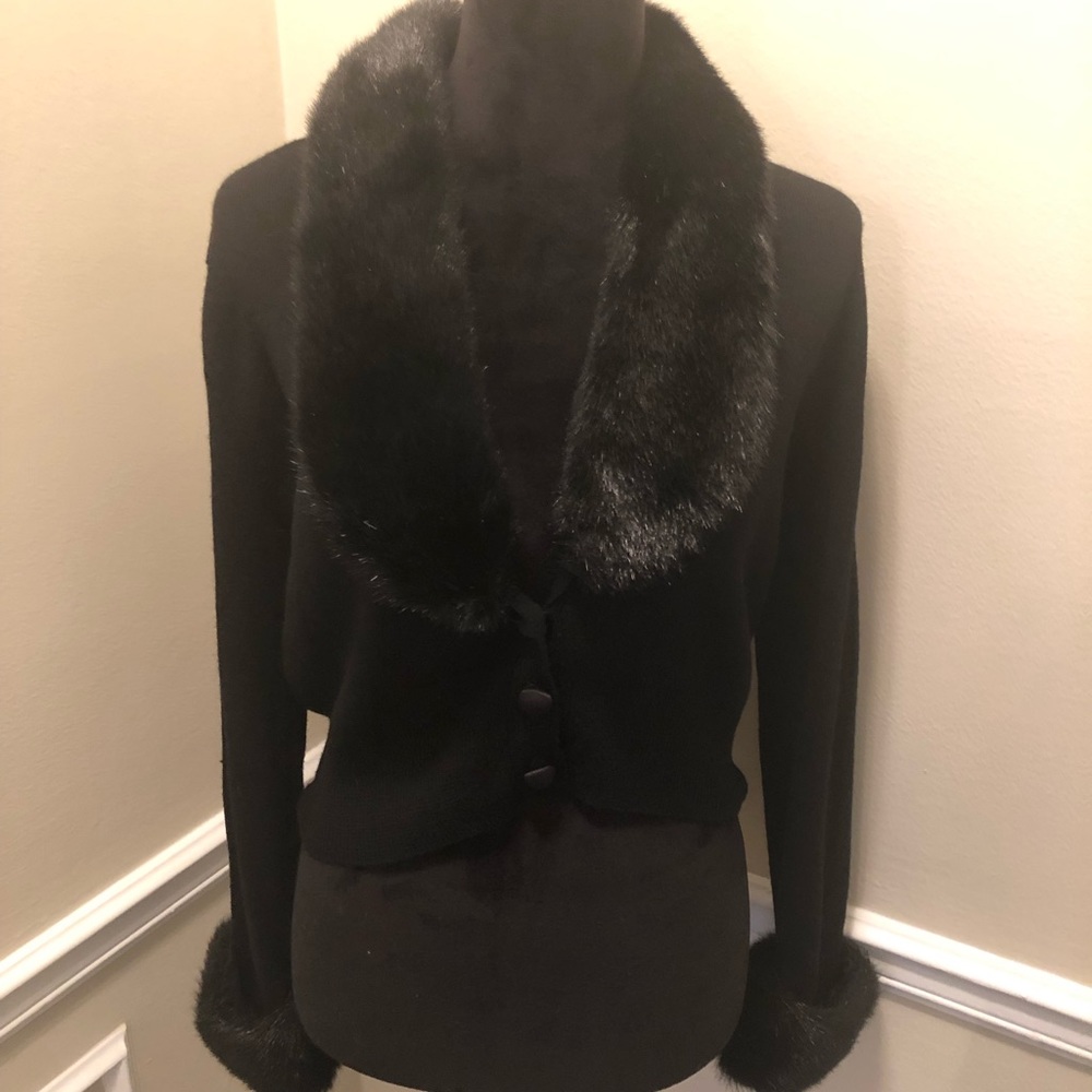 Donna Morgan fur-collared and cuffed cardigan